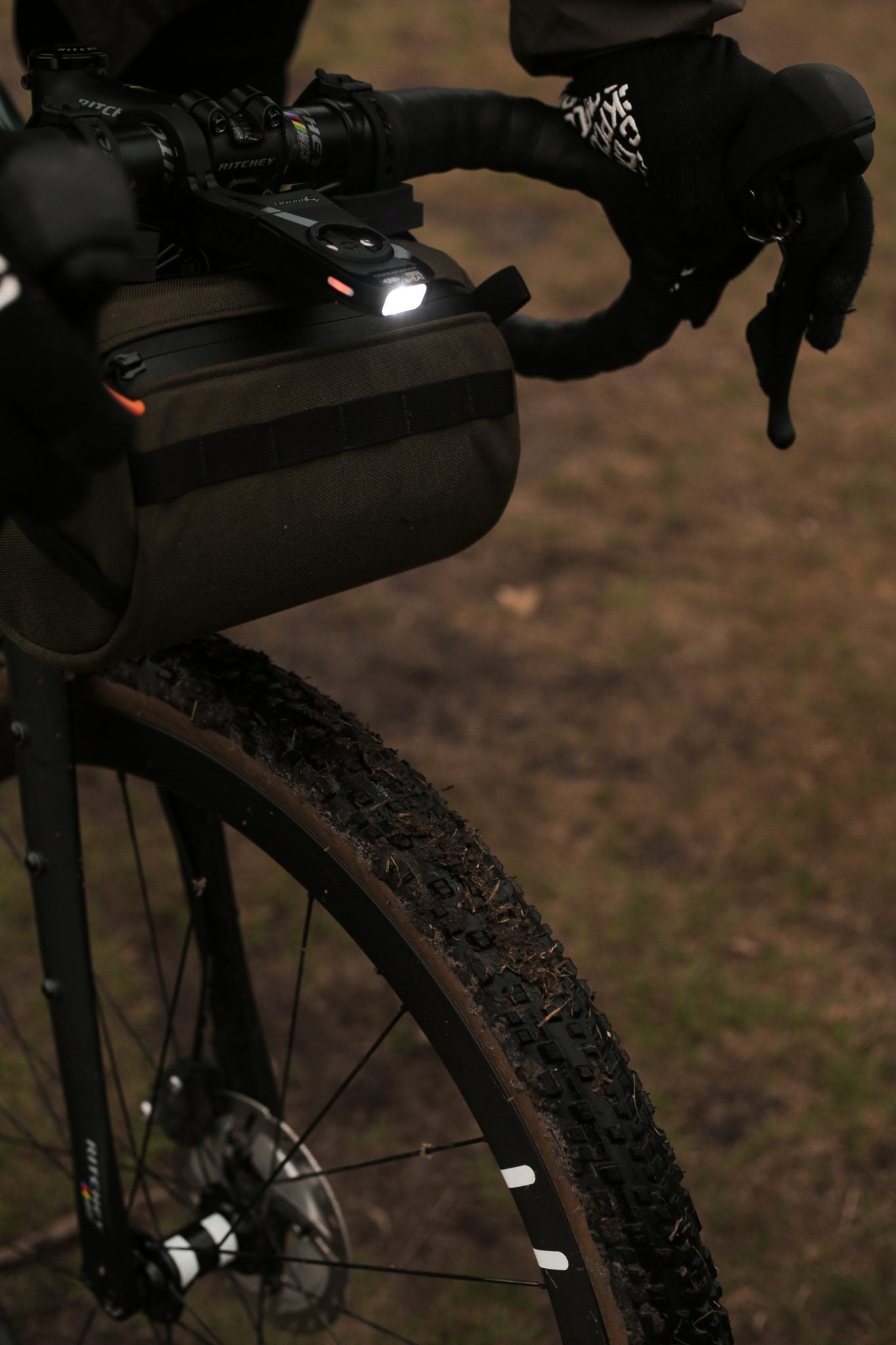 MOON Headlight MX-HM integrerad datorhållare USB uppladdningsbar