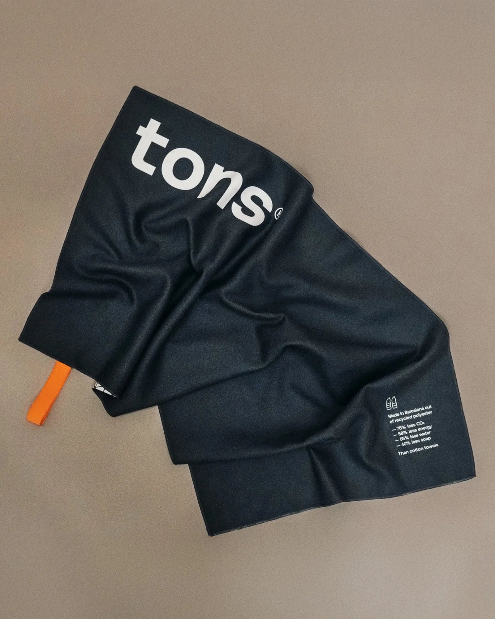Tons Studio Väggfäste Natural Oak Road (32cm)