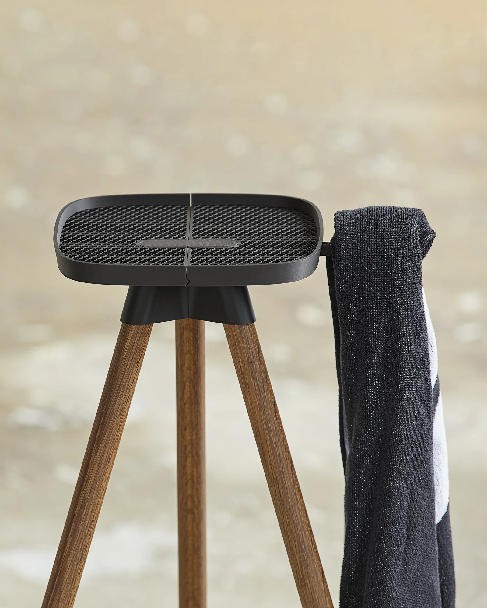Tons Studio Väggfäste Natural Oak Road (32cm)