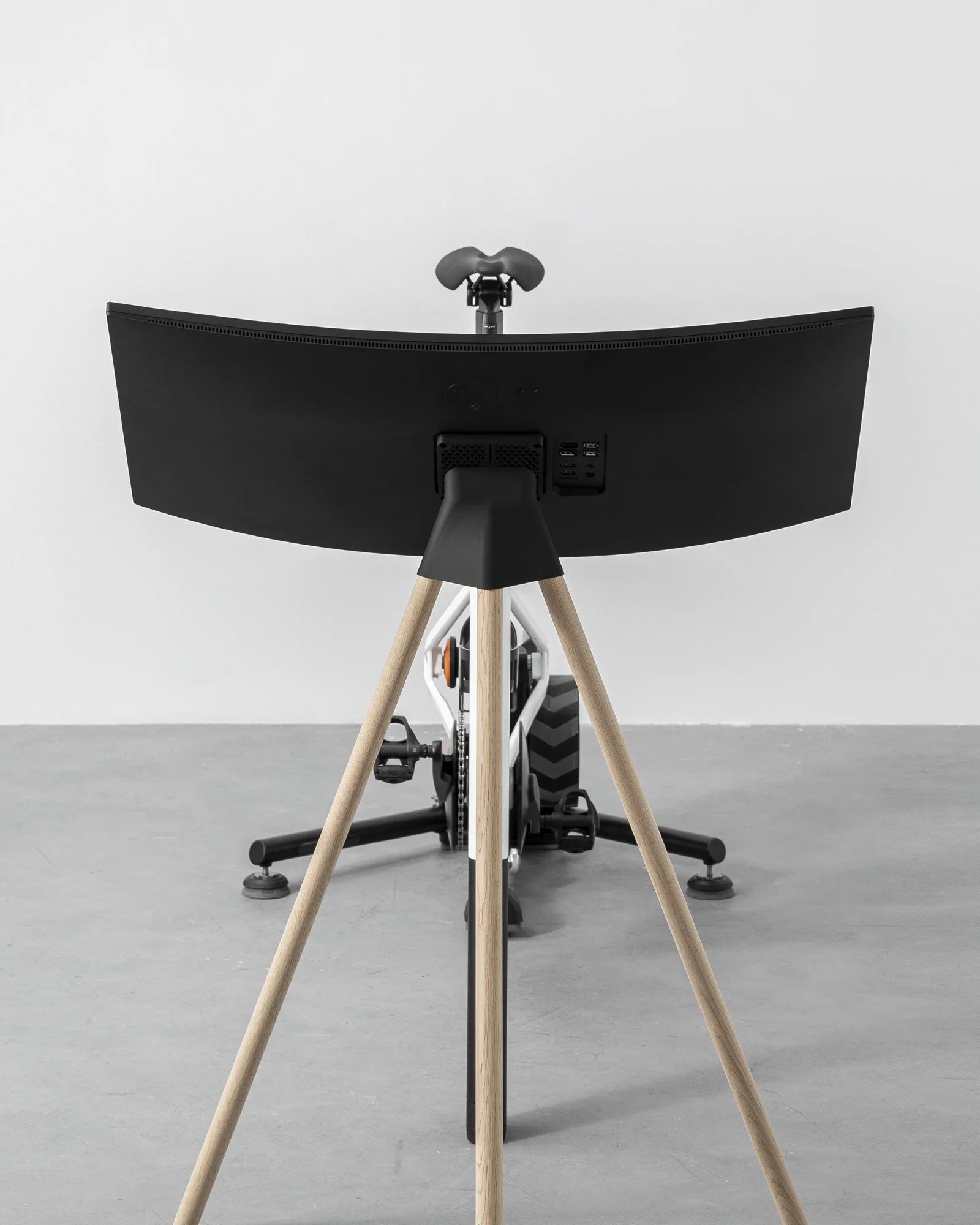Tons Studio Väggfäste Natural Oak Road (32cm)